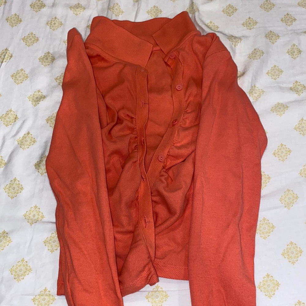 Zara sinched in crop top color:Coral Size: women’s medium 💕